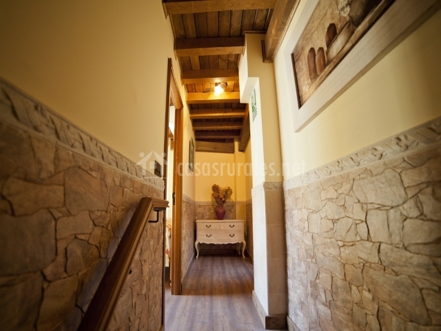 DISTRIBUIDOR DE MUEBLE distribuidor de mueble: