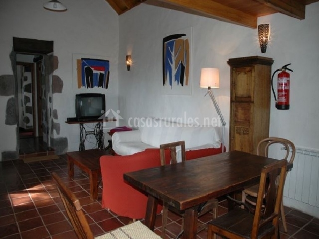 Sala De Estar Y Comedor ~ sala de estar con chimenea cama de matrimonio en dormitorio Sala De Estar Y Comedor ~ sala de estar con chimenea cama de matrimonio en dormitorio