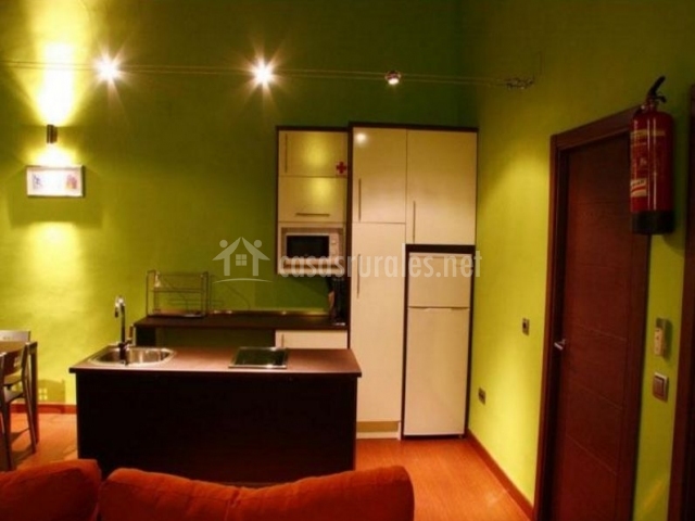 Sala De Estar En Color Verde ~ Sala de estar en color verde con mesa de comedor y cocina Sala De Estar En Color Verde ~ Sala de estar en color verde con mesa de comedor y cocina